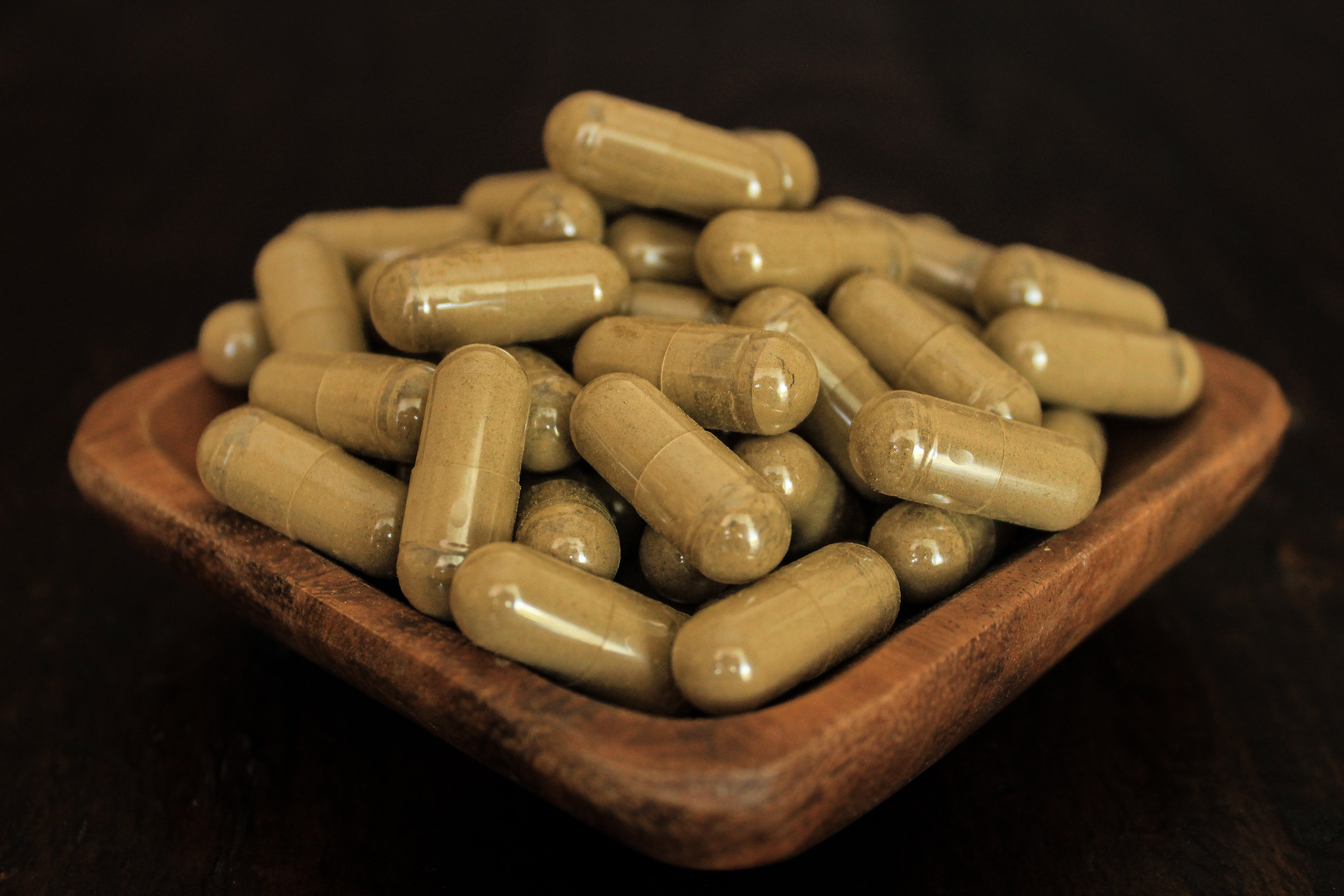 Red Maeng Da Kratom Capsules | High-Quality Selection – EdengrowS